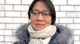 Хөгжлийн бэрхшээлтэй иргэдийн нийгмийн оролцоог нэмэгдүүлэх цахим хуудас бүтээж буй Б.Оюунтөгс  